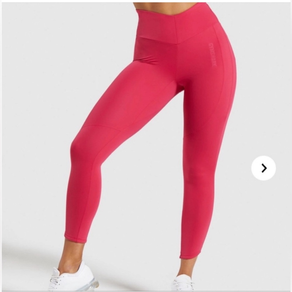 🦈 XS hot pink Gymshark Captivate leggings